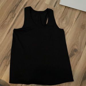Lululemon Essential Tank Train